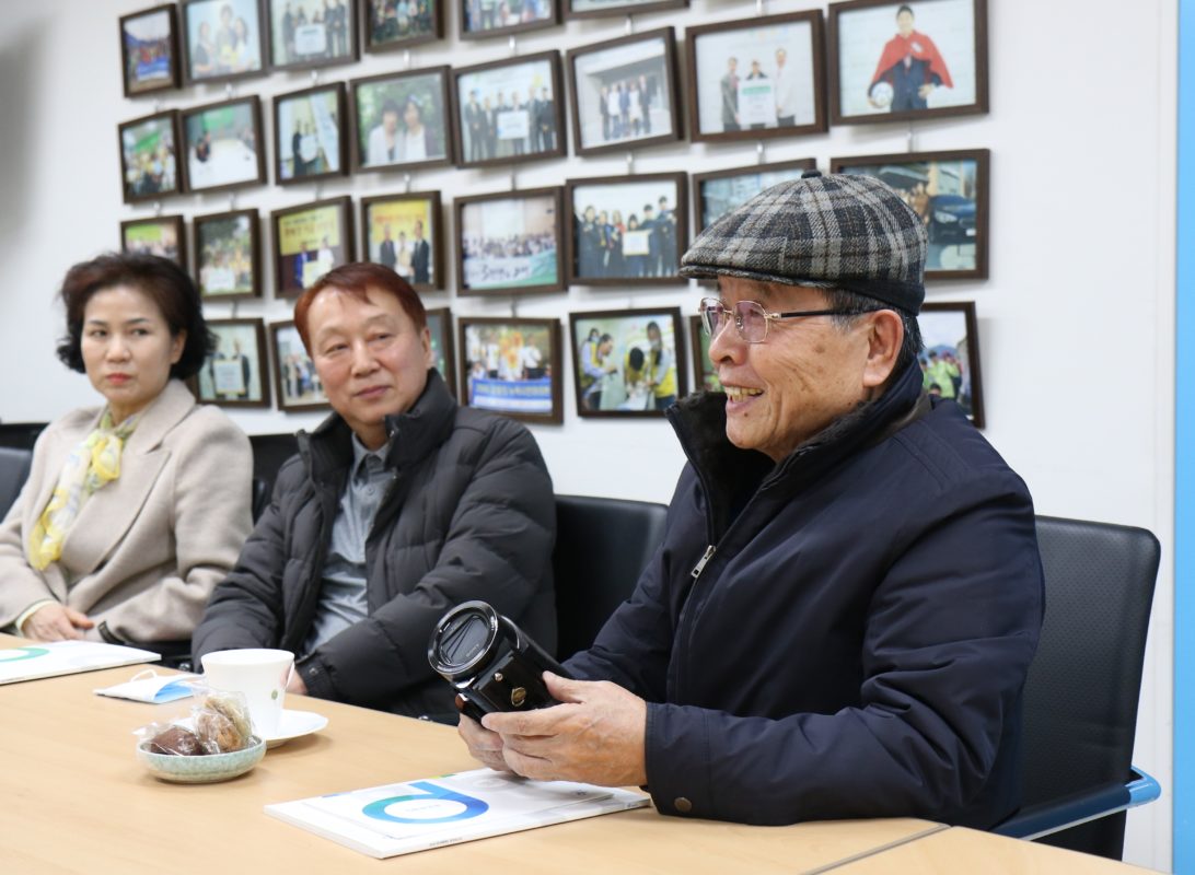 풀코스를 90번 완주한 클럽 내 최고 연장자 이석재 회원