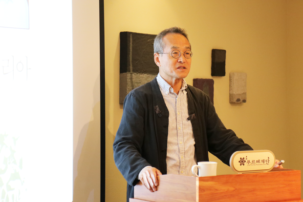 더미라클스 조찬회에서 생명다양성의 가치에 대해 강연한 최재천 교수