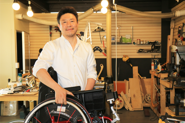 사회적 약자의 불편을 해소하기 위한 제품을 개발하는 심재신 토도웍스 대표.