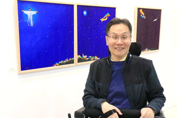 화폭 가득 희망의 메시지를 담아내는 탁용준 화백