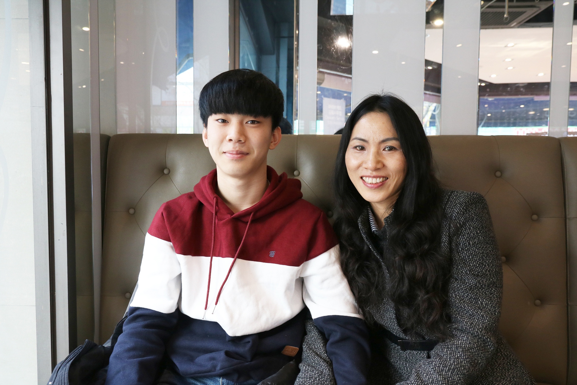 발달장애형제를 둔 조승우 군과 엄마 문혜경 씨