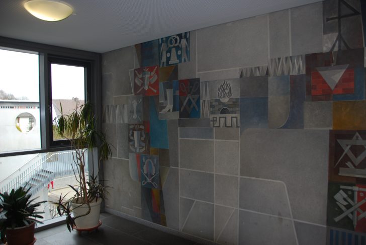  ▲ 학생들 활동작품을 인테리어에 접목한 로비 공간