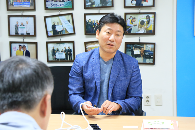 클릭탭의 판매 수익금을 기부하겠다고 약속한 태주산업 신헌수 대표