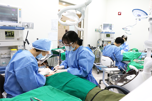 기존보다 두 배로 확충된 전신마취수술실