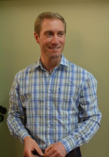 ▲ 회엔리트 재활병원 치료파트장인 티 손 다니엘 (T. Son Daniel)