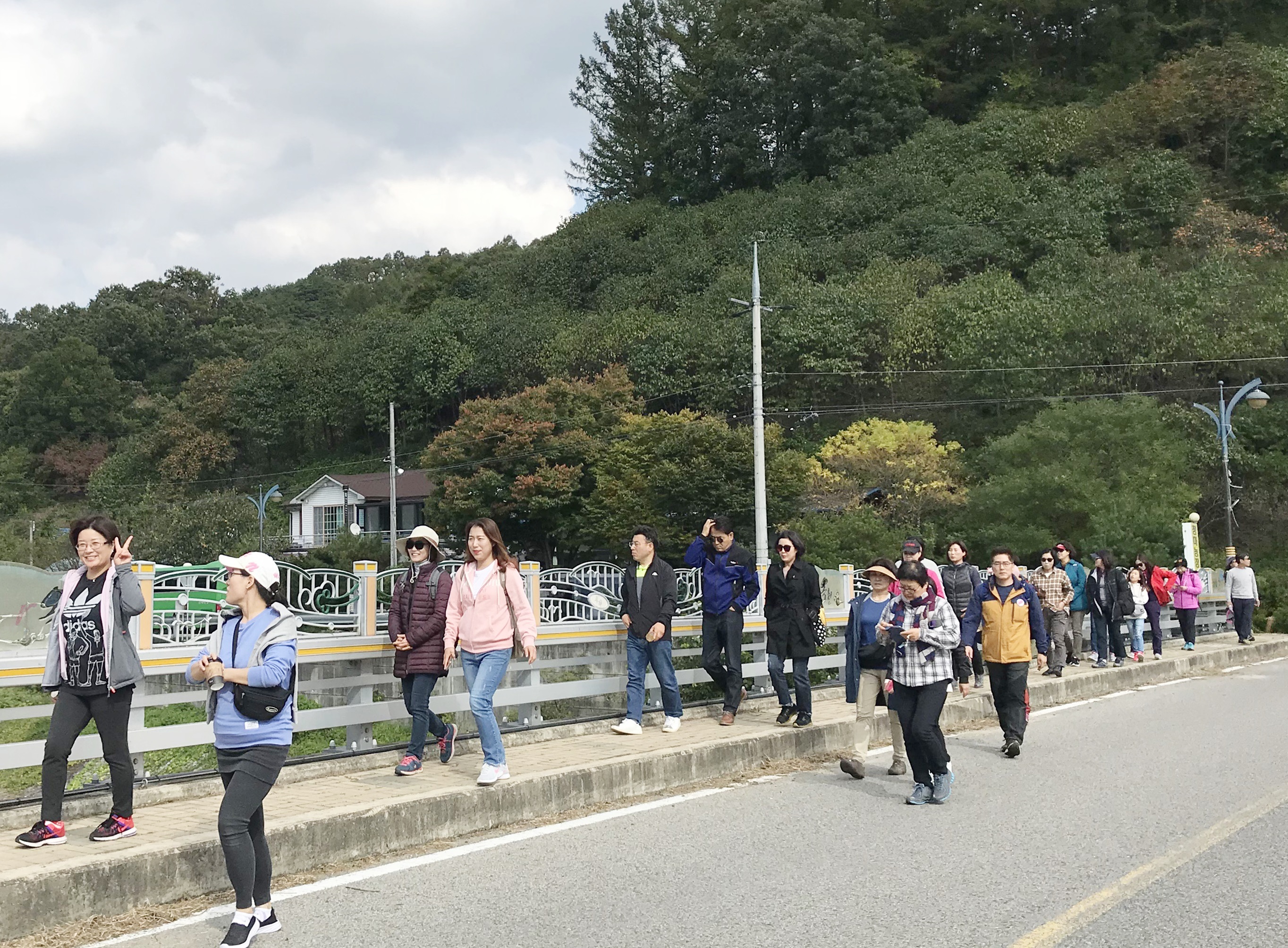 한걸음의 사랑은 매달 걷기를 통해 몸도 건강해지고 나눔도 실천할 수 있어서 참가자들의 만족도가 높습니다.