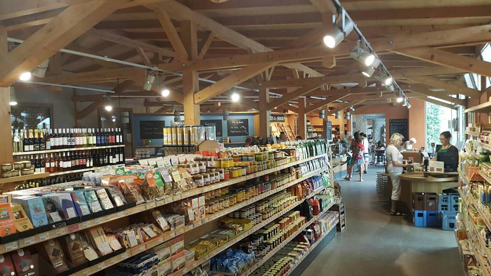 독일 오버펠트 직판장 내부 모습