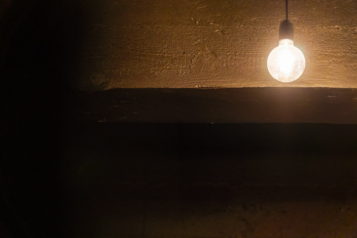 전깃불 하나로 시내와 촌이 구분됐던 시기에 그 바비인형의 신발은 큰 충격이었다.