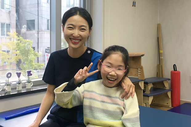 푸르메재활센터 이용어린이와 함께 (권지수 부팀장 제공)