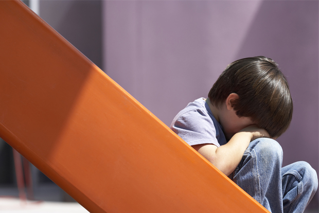 울고 있는 아이