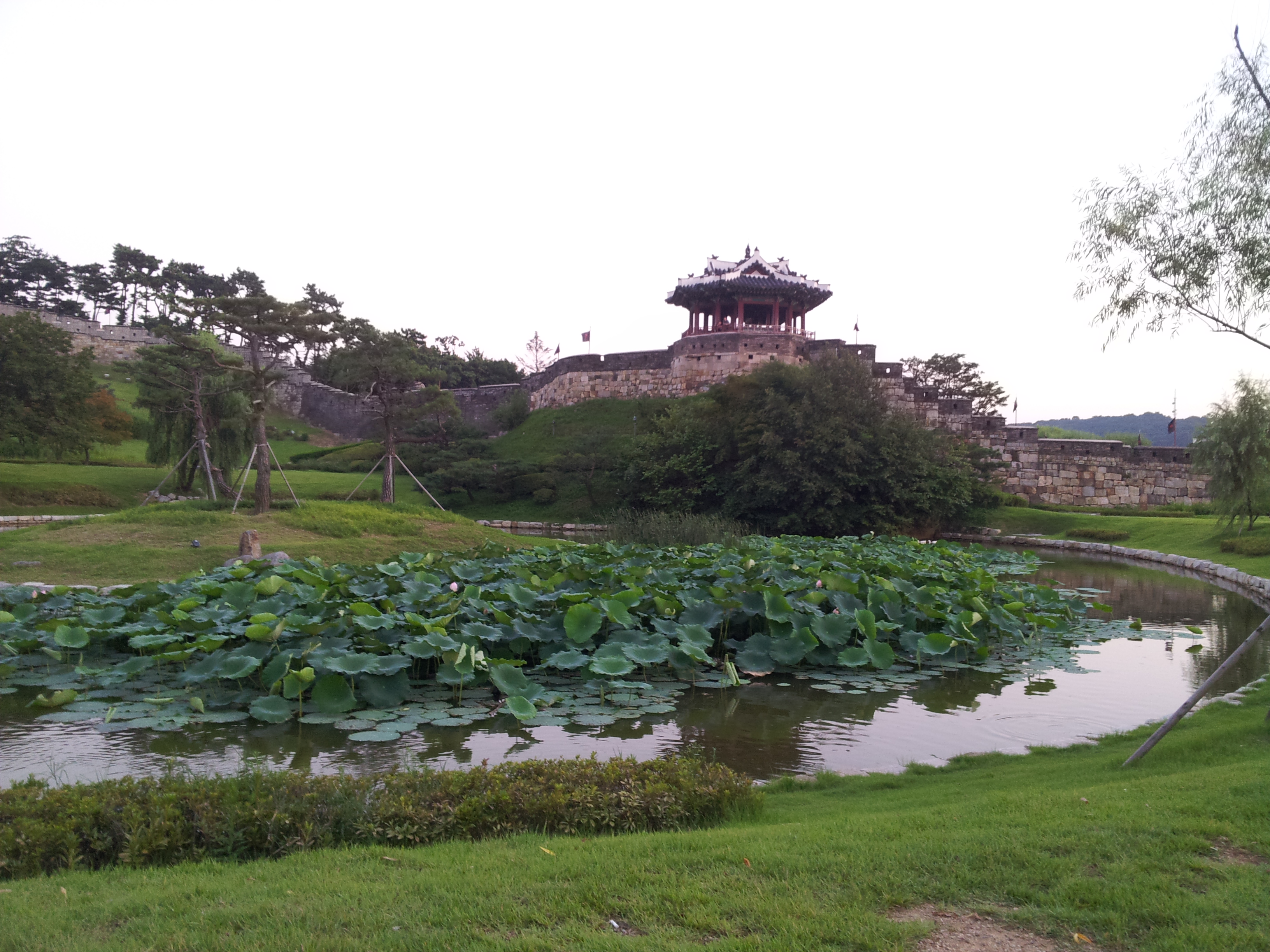 ▲ 아름다운 정취에 사진작가들이 많이 찾는 방화수류정