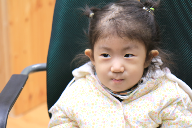 할머니와 단둘이 생활하고 있는 가은이