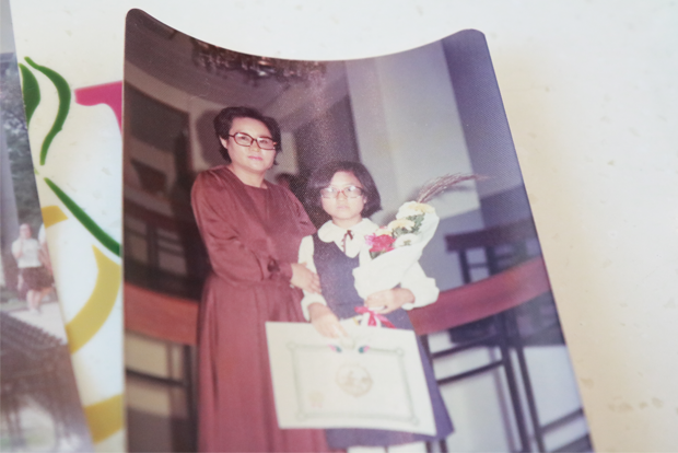 생계를 책임지느라 쉴 틈 없었지만 딸의 졸업식만큼은 꼭 참석했던 어머니