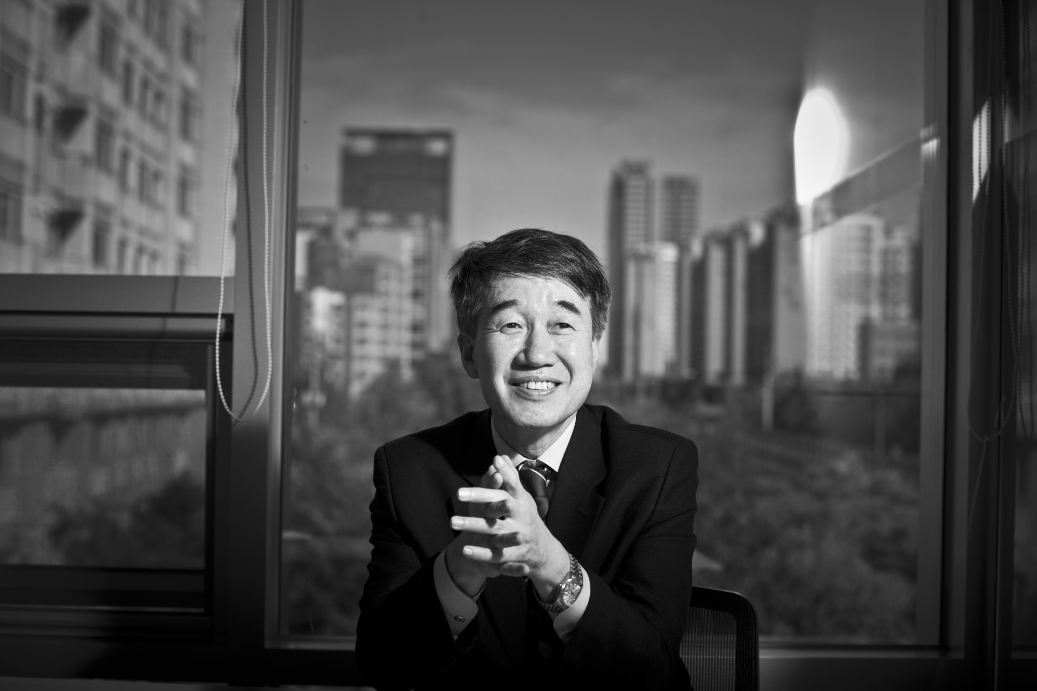 ”취지가 좋아도 모금은 힘겨운 일입니다. 열 번 전화하면 한 번 통화할 수 있고, 열 번 통화하면 한 번 만날 수 있습니다. 일단 만나면 절반은 성사된 셈이죠”라며 모금의 어려움을 말하는 백 이사는 스스로 ‘공익적 앵벌이’라고 했다. 그는 그 공익을 위해 숱한 문전박대를 이겨낸 게다.