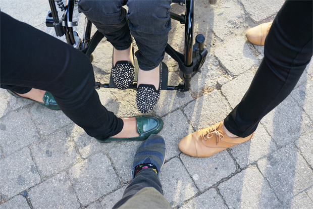 덕수궁 탐방 전 일행과 함께 기념사진 