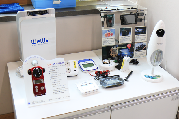 라피드보호작업장이 납품하고 있는 다양한 전자제품.