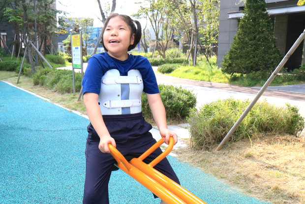 발에 꼭 맞는 신발을 찾고, 나들이가 즐거워진 선우