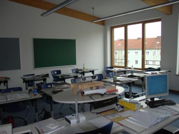 ▲ 다양한 학습에 필요한 기자재를 갖춘 이론교육실