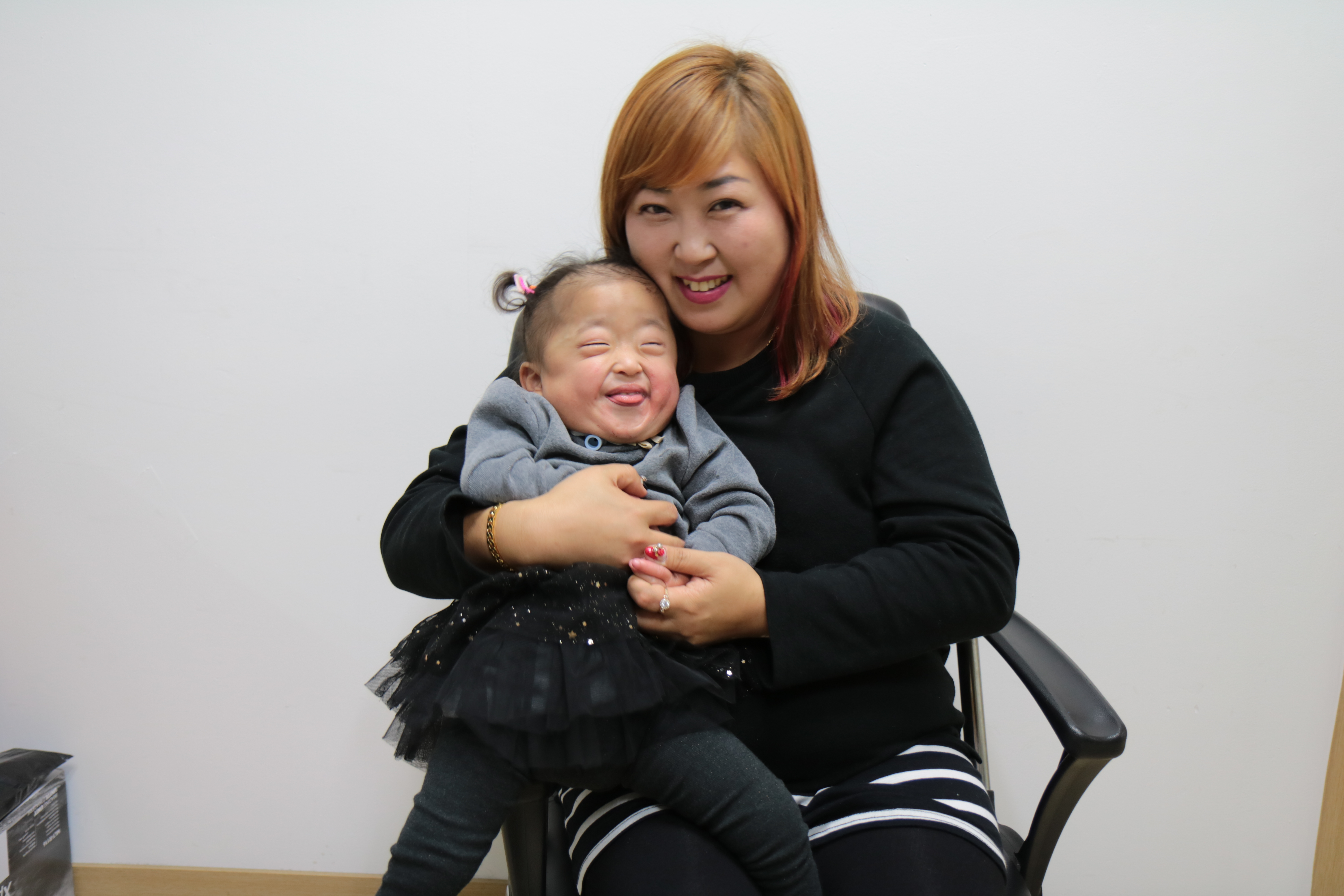 ▲ 웃음을 되찾았다는 이수진 이지윤 모녀