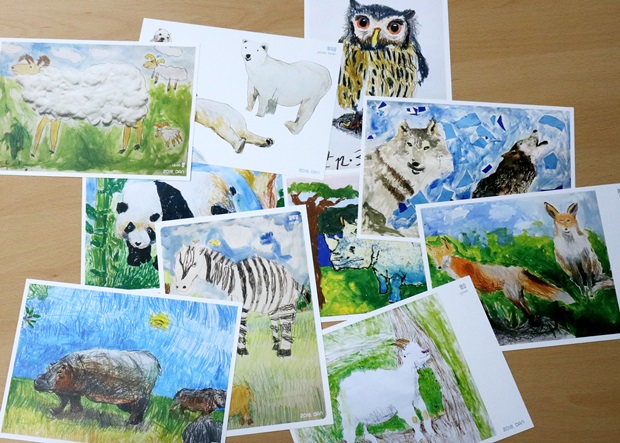 엄마 소림 씨가 단이의 그림으로 만든 엽서세트.