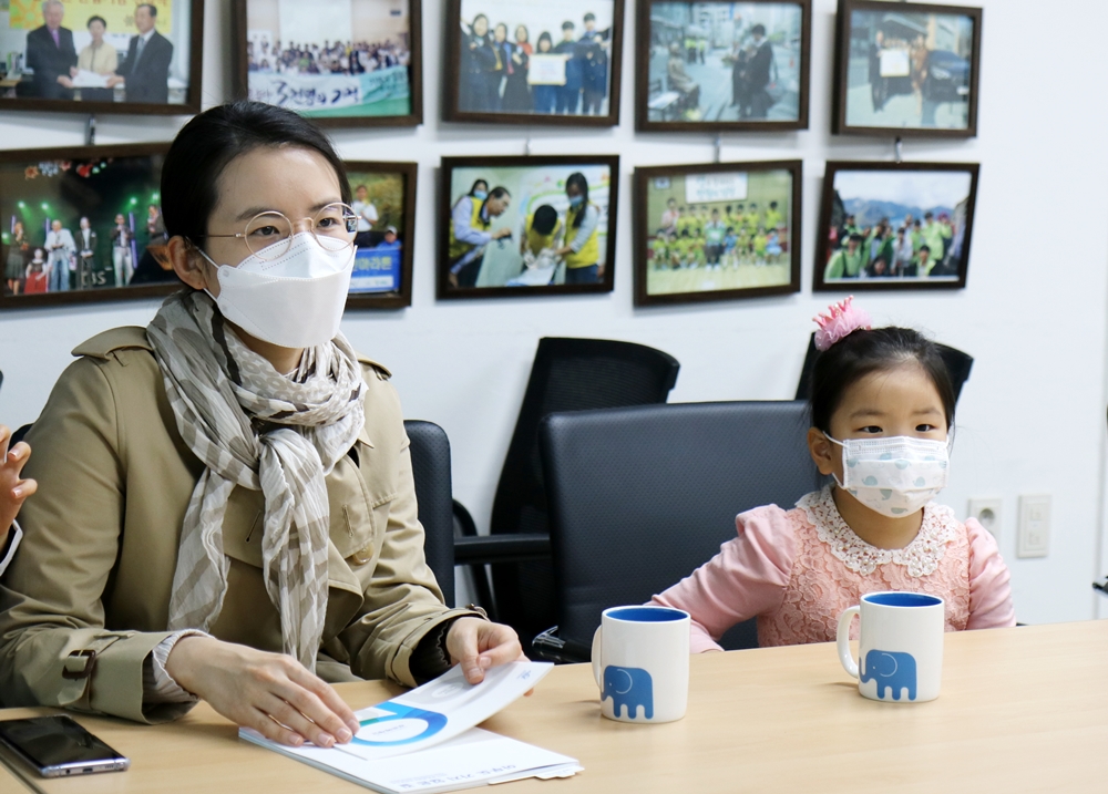 푸르메스마트팜 건립의 취지에 적극 공감한다는 김선하 기부자