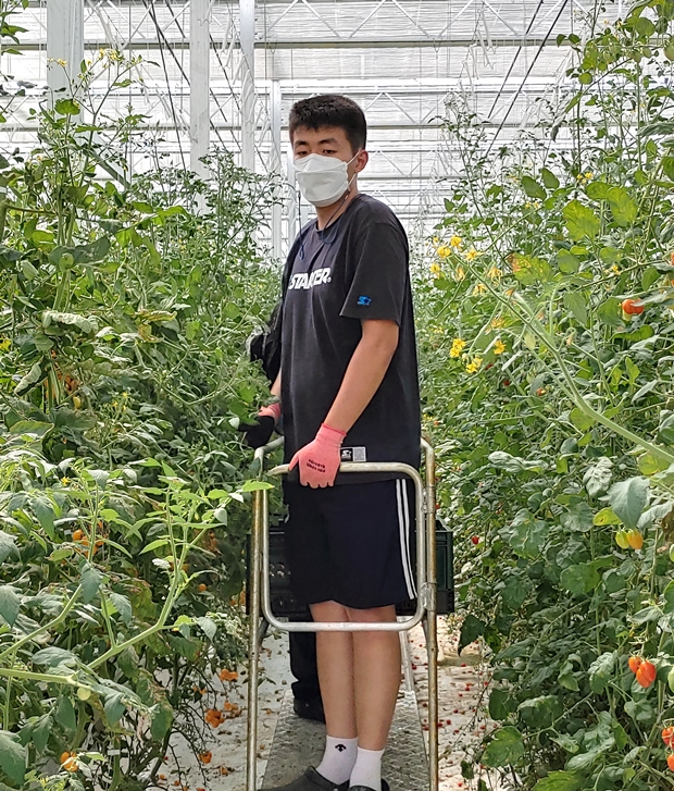 리프트 작동에 서툴던 직원들이 이제는 혼자서도 거뜬히 작업합니다.