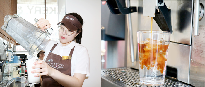 플레인 스무디를 만들고 있는 현인아 바리스타, 이혜윤 바리스타가 만든 아이스아메리카노